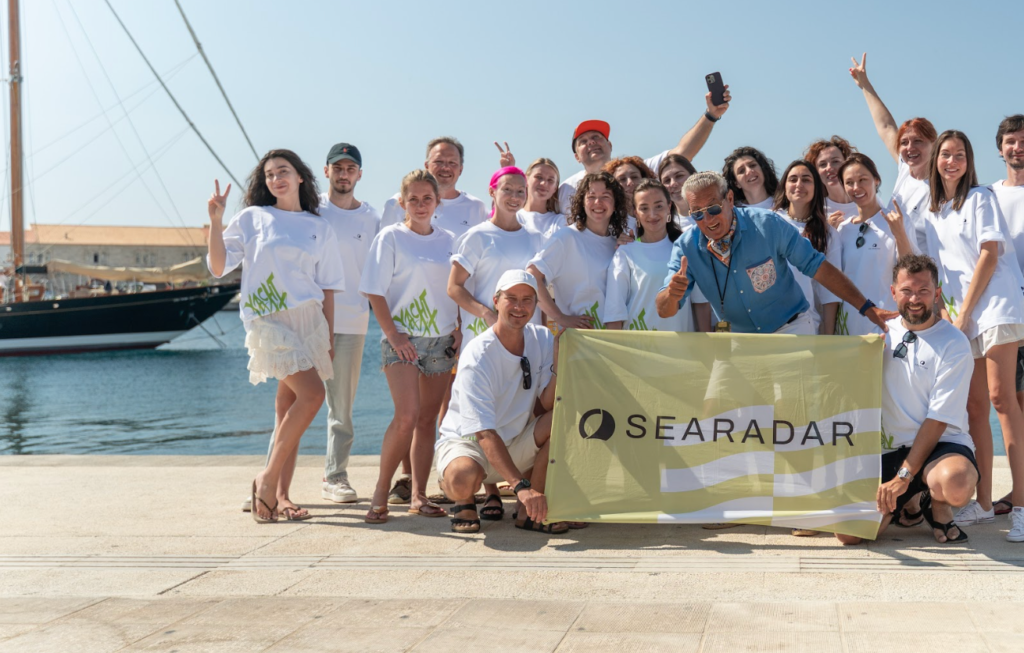 How Real-Time Ship Tracking Works