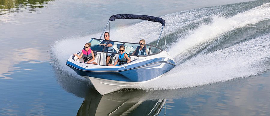 Types of Boats for Family Vacations